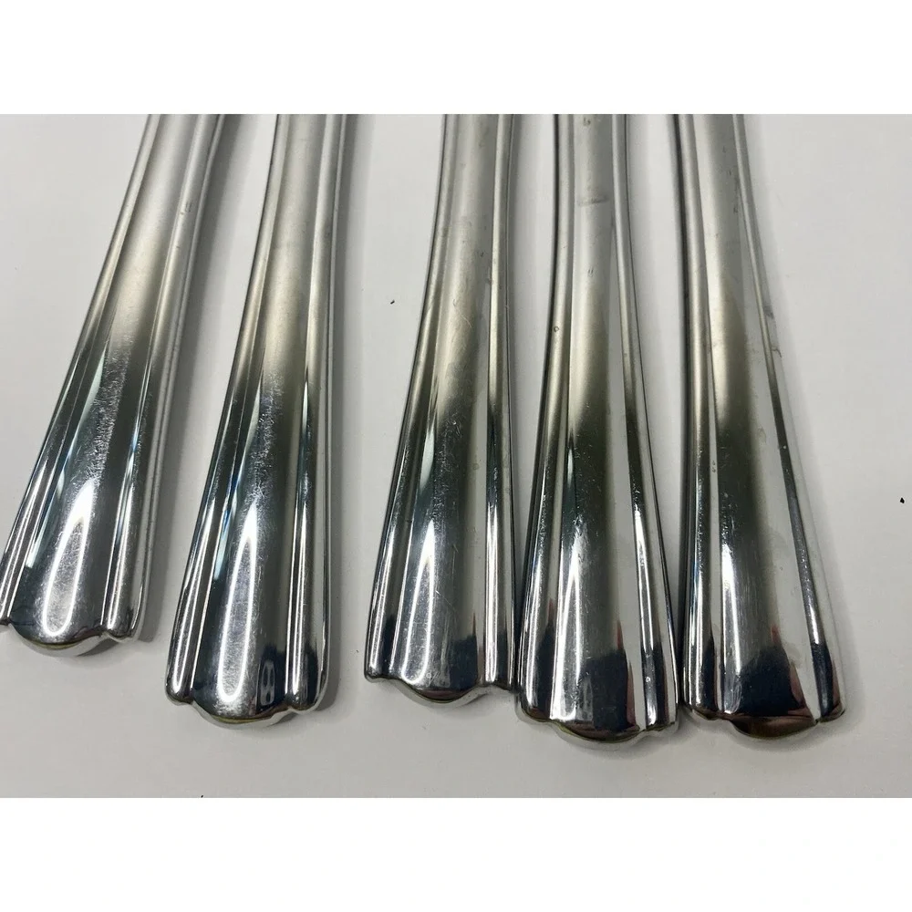 Hampton Silversmith 18/10 ELANA Stainless Dinner Knives Lot Of 5